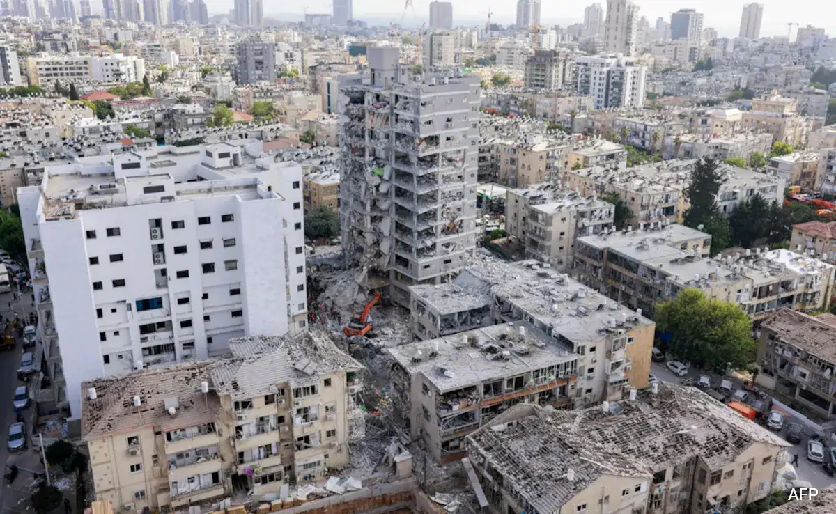 Beyond Conflict: Chinese Safety Standards in 'Téhéran Israël' Search